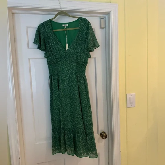 Max Studio | Dresses | Max Studio Nwt Green Floral Dress Size L | Poshmark